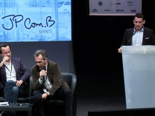 LIPOME PERICALLEUX CURVILINEAIRE : PIÈGE ET DIFFICULTÉS DIAGNOSTIQUES EN IMAGERIE PRÉNATALE
